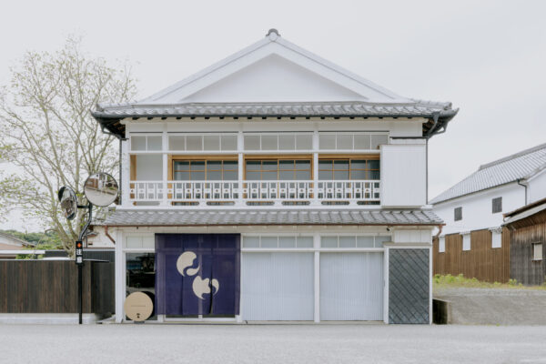 Nabeshima Auberge (© Keishin Horikoshi/SS) Nabeshima Auberge (© Keishin Horikoshi/SS)