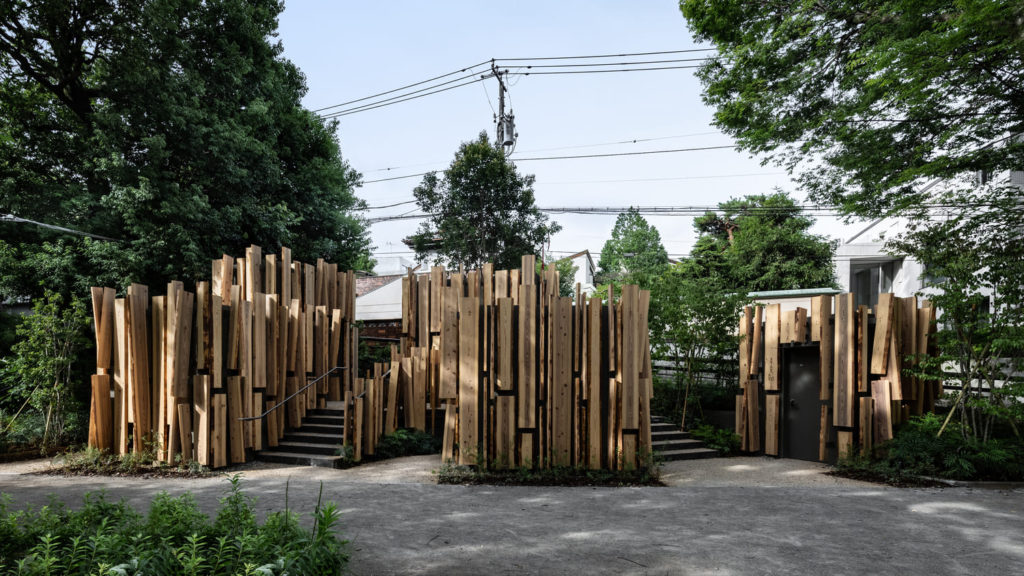 Nabeshima Shoto Park Toilet | ©SS