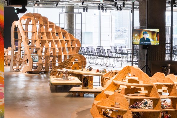 Exhibition – SEKISUI HOUSE – KUMA LAB “EXCESS – What Can Architecture Do with AI in the Age of Excess?” (SEKISUI HOUSE – KUMA LAB Exhibition_02)