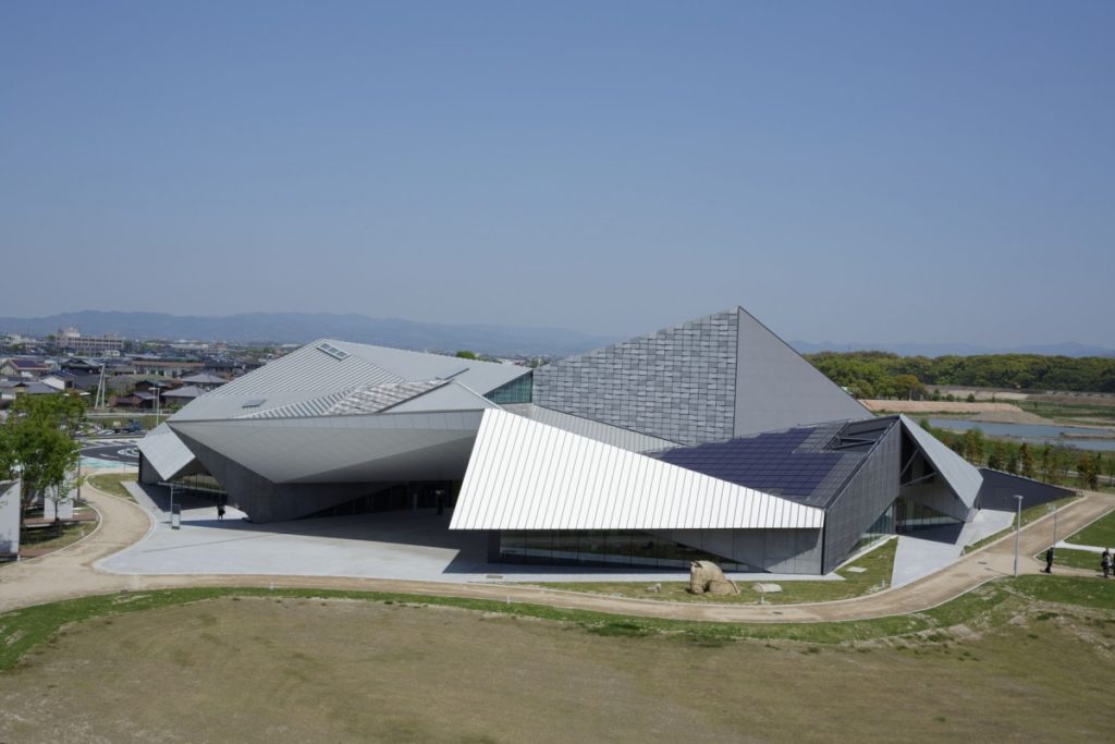Kyushu Geibun Kan Museum (Main Building) | ©Hiroyuki Kawano