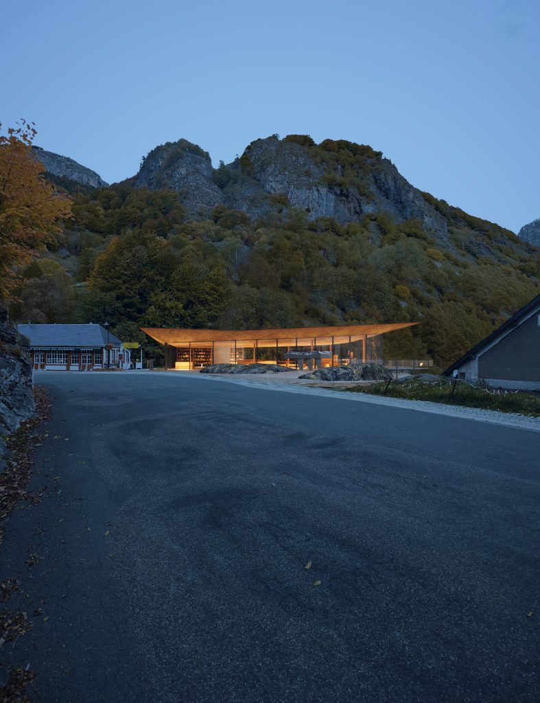 World Heritage and Pyrenees National Park House in Gavarnie | ©Michail Kafasis