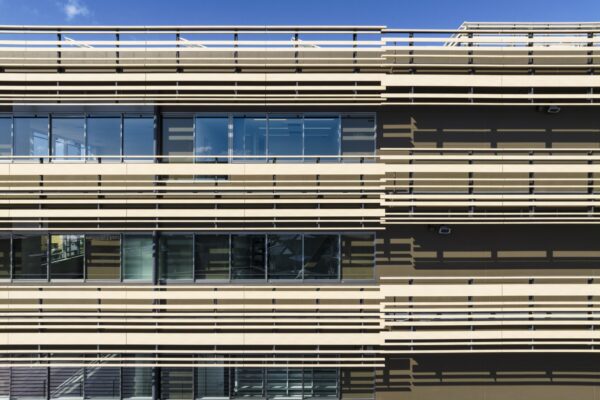 Moriyama City Hall (© Kawasumi・Kobayashi Kenji Photograph Office)