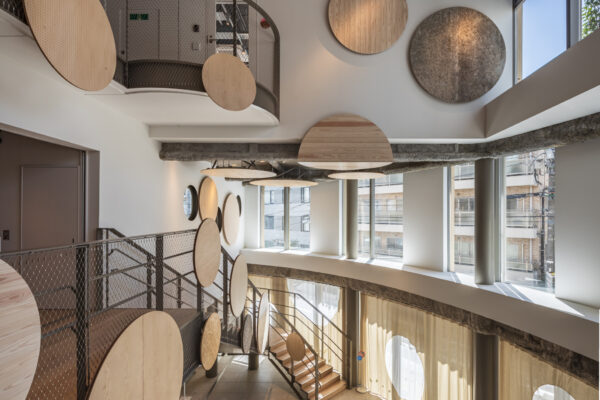 Shibuya SCC Sendagaya Community Center・Harajyuku Kindergarden (© Kawasumi・Kobayashi Kenji Photograph Office) Shibuya SCC Sendagaya Community Center・Harajyuku Kindergarden (© Kawasumi・Kobayashi Kenji Photograph Office)