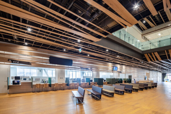 Moriyama City Hall (© Kawasumi・Kobayashi Kenji Photograph Office)