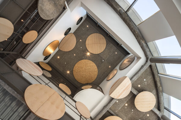 Shibuya SCC Sendagaya Community Center・Harajyuku Kindergarden (© Kawasumi・Kobayashi Kenji Photograph Office) Shibuya SCC Sendagaya Community Center・Harajyuku Kindergarden (© Kawasumi・Kobayashi Kenji Photograph Office)