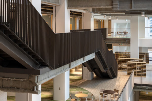 Nozomigaoka Elementary School and Junior High School (© Kawasumi・Kobayashi Kenji Photograph Office) Nozomigaoka Elementary School and Junior High School (© Kawasumi・Kobayashi Kenji Photograph Office)