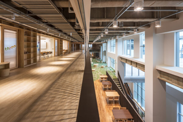 Nozomigaoka Elementary School and Junior High School (© Kawasumi・Kobayashi Kenji Photograph Office) Nozomigaoka Elementary School and Junior High School (© Kawasumi・Kobayashi Kenji Photograph Office)