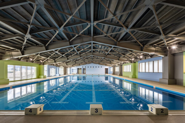 Nozomigaoka Elementary School and Junior High School (© Kawasumi・Kobayashi Kenji Photograph Office) Nozomigaoka Elementary School and Junior High School (© Kawasumi・Kobayashi Kenji Photograph Office)