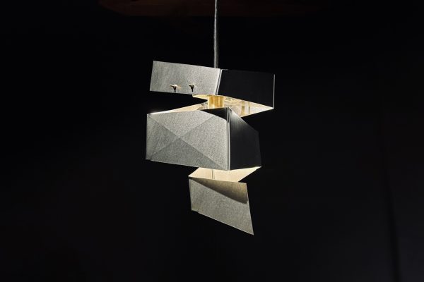 Uzu (© Hirokazu Tsunakawa) Uzu (© Hirokazu Tsunakawa)