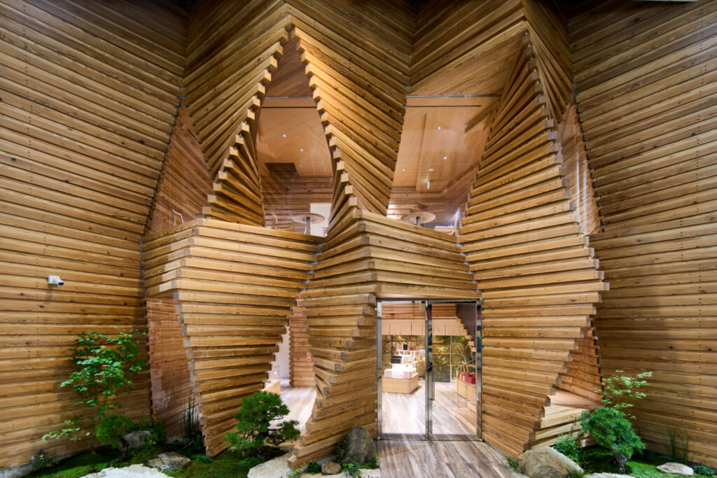 Nagasaki Izumiya Honten | © Fujinari Miyazaki