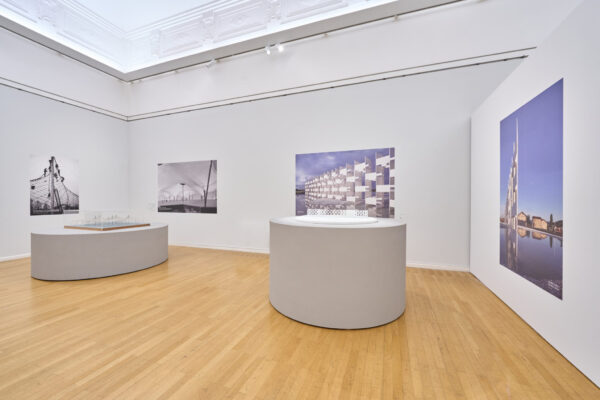 Chemnitz Exhibition (©︎ Kunstsammlungen Chemnitz/ PUNCTUM/ Eik Hentschke) Chemnitz Exhibition (©︎ Kunstsammlungen Chemnitz/ PUNCTUM/ Eik Hentschke)