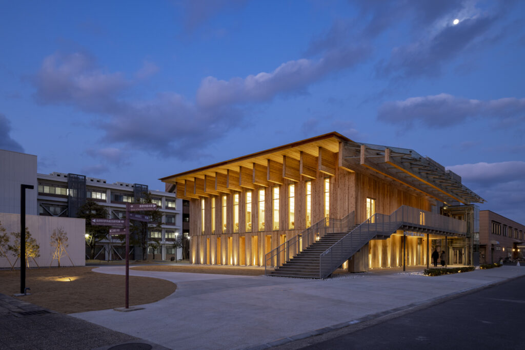 Okayama University ”Okayama Visionary Commons” | © SATOH PHOTO