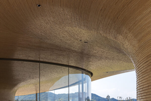 Mabi Reconstruction Disaster Prevention Park – Bamboo Gate (© Kawasumi・Kobayashi Kenji Photograph Office)