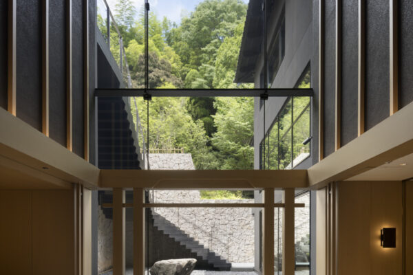 BANYAN TREE HIGASHIYAMA KYOTO (© Nacasa & Partners inc. / designed by DWP International)