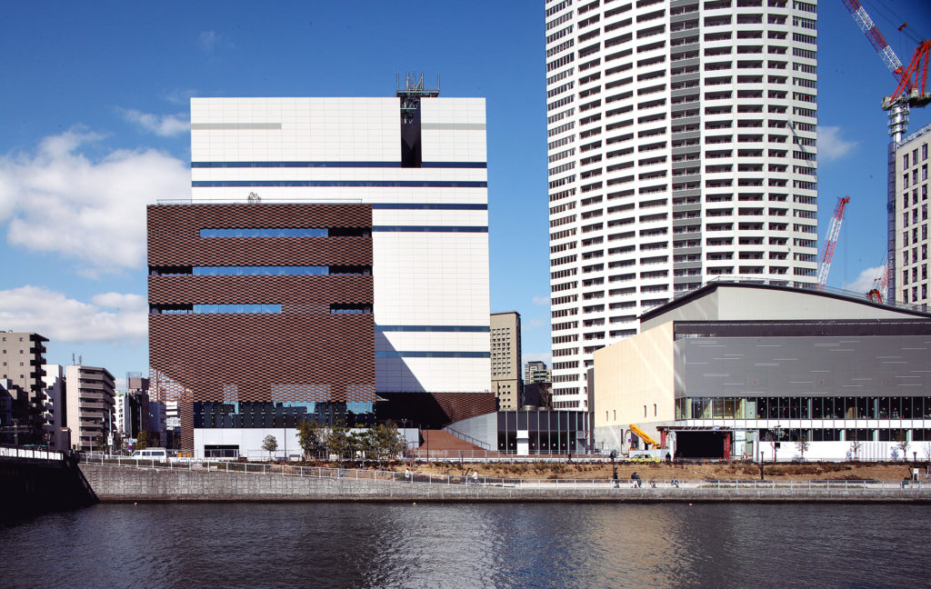 Asahi Broadcasting Corporation | © Mitsumasa Fujitsuka