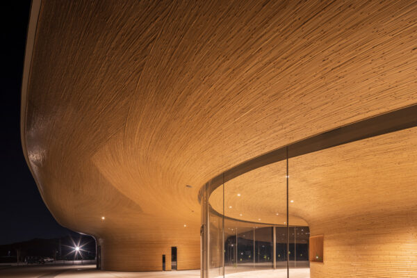 Mabi Reconstruction Disaster Prevention Park – Bamboo Gate (© Kawasumi・Kobayashi Kenji Photograph Office)