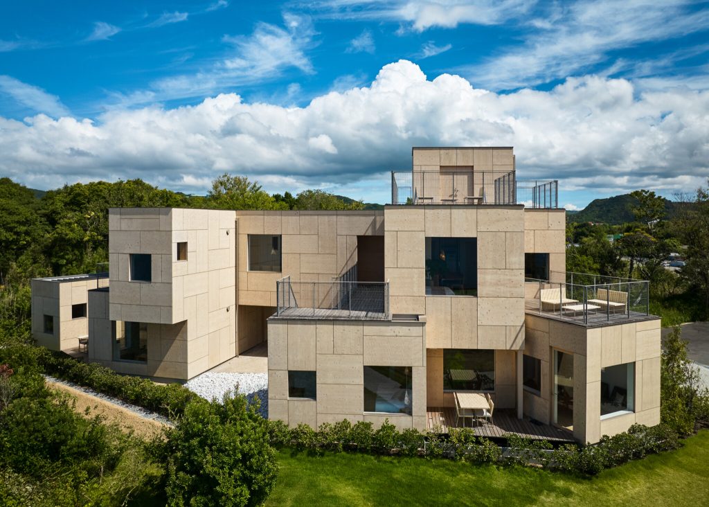 GFC Awajishima Grandesia – de Class Wood Villa | © Kawasumi・Kobayashi Kenji Photograph Office