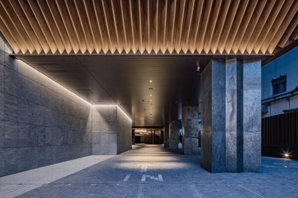 Branz Chiyoda Fujimi (©Keishin Horikoshi/SS) Branz Chiyoda Fujimi (©Keishin Horikoshi/SS)