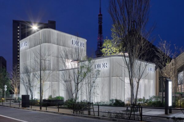 Dior Azabudai Hills (façade) | © Tomoyuki Kusunose