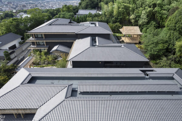 BANYAN TREE HIGASHIYAMA KYOTO (© Nacasa & Partners inc.)