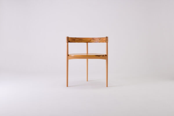 Akane (© ESTORAGE CO.,Ltd.)