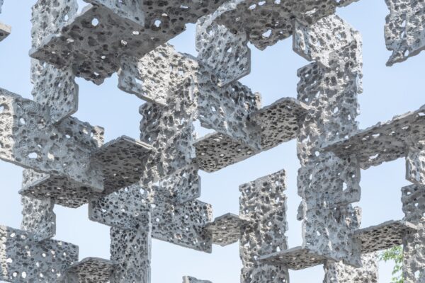 Cave of Light and Shadow | © Fangfang Tian