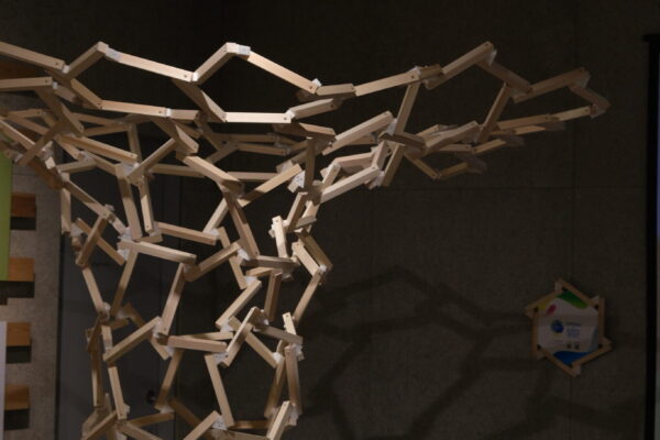 Moction 4th Anniversary Exhibition (©Kengo Kuma & Associates)