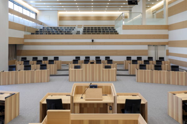 Itami City Hall (©SS Osaka)