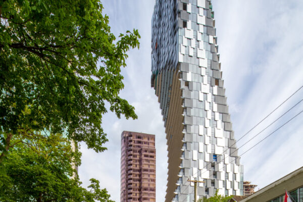 1550 Alberni Street Tower (© George Handford) 1550 Alberni Street Tower (© George Handford)