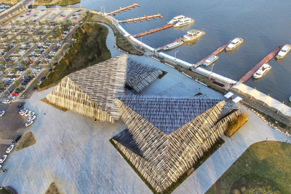 Xiangcheng Yangcheng Lake Tourist Transportation Center | ©Tsehou Hsiao