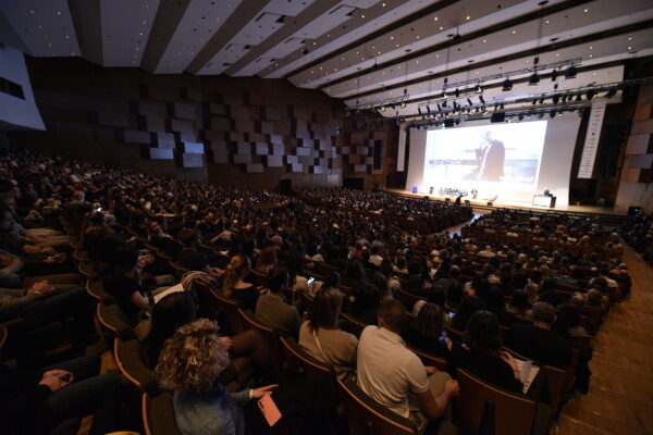 Award – Oris Keraterm Award (© Damil Kalogjera)