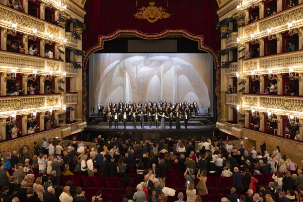 Shiwa Shiwa (© Luciano Romano) Shiwa Shiwa (© Luciano Romano)