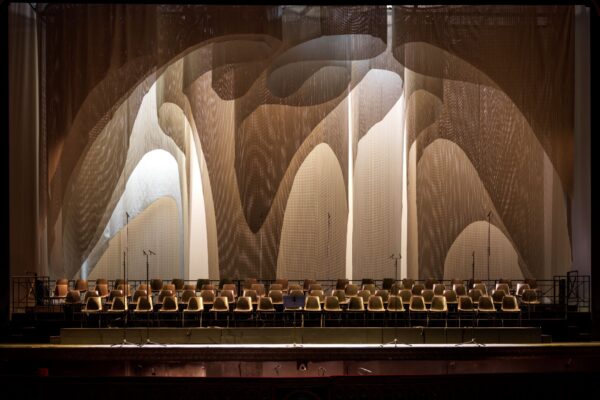 Shiwa Shiwa (© Luciano Romano) Shiwa Shiwa (© Luciano Romano)