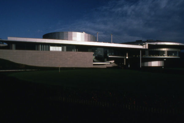 Glass / Shadow | ©Kengo Kuma & Associates