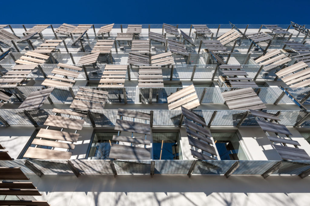 INIAD HUB-1 Faculty of Information Networking for Innovation and Design, Toyo University | ©Kawasumi・Kobayshi Kenji Photograph Office