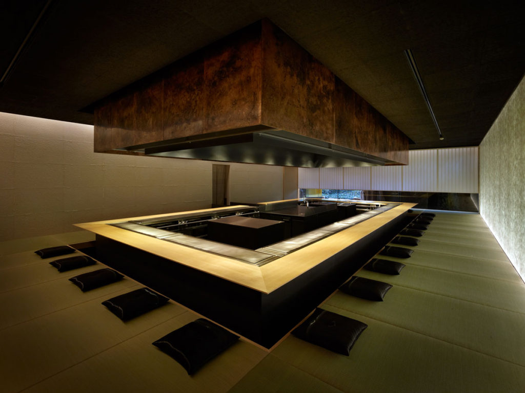 Kyoto Kokusai Hotel [steak house omi] | ©Kengo Kuma & Associates