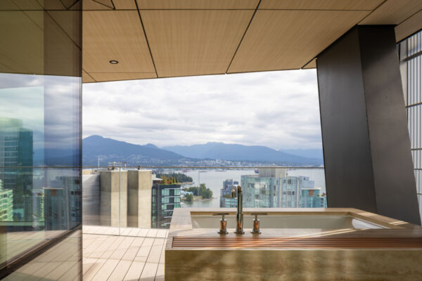 1550 Alberni Street Tower (© Jonathon Folke) 1550 Alberni Street Tower (© Jonathon Folke)