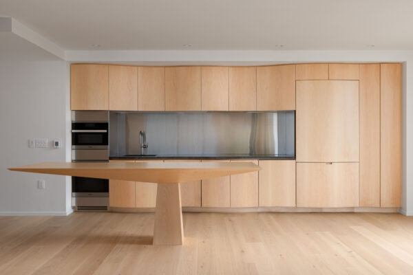 1550 Alberni Street Tower (© Jonathon Folke) 1550 Alberni Street Tower (© Jonathon Folke)