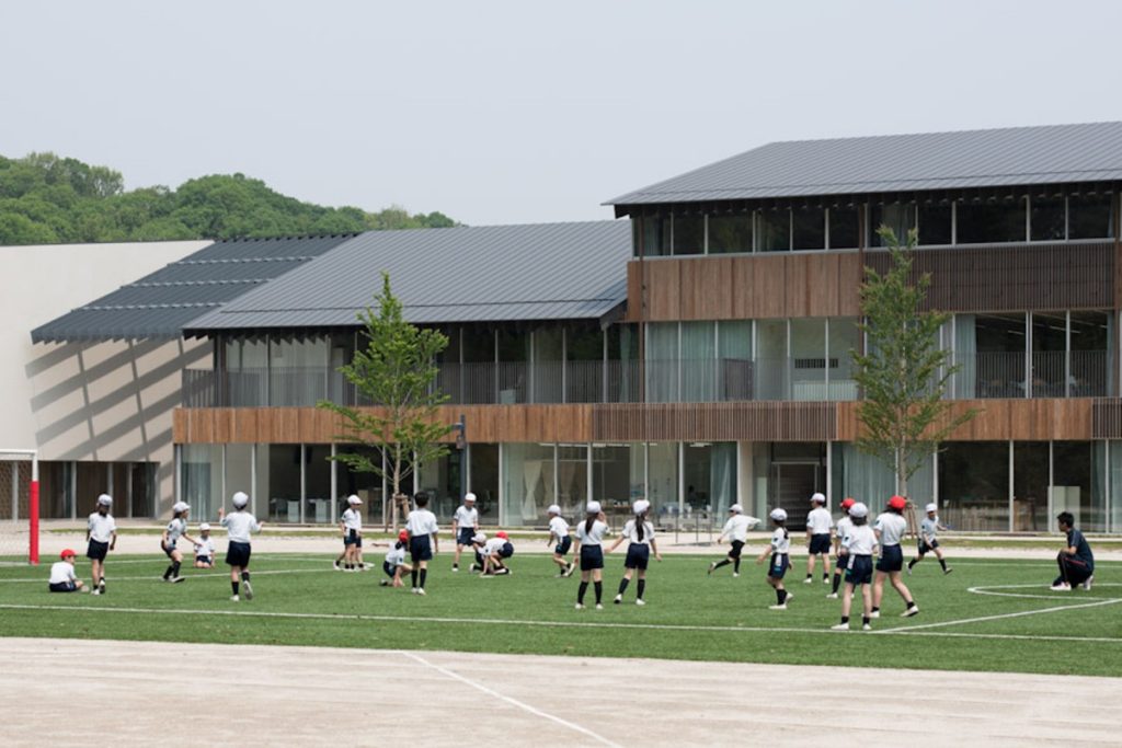 Teikyo University Elementary School | © Takumi Ota