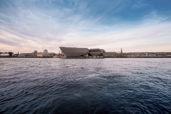 V&A Dundee (© Ross Fraser McLean)