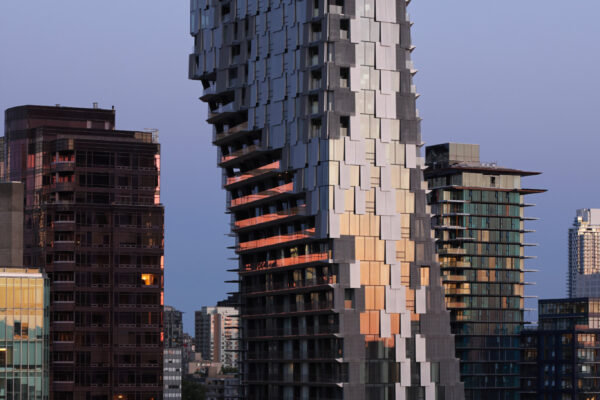 1550 Alberni Street Tower (© Ema Peter) 1550 Alberni Street Tower (© Ema Peter)